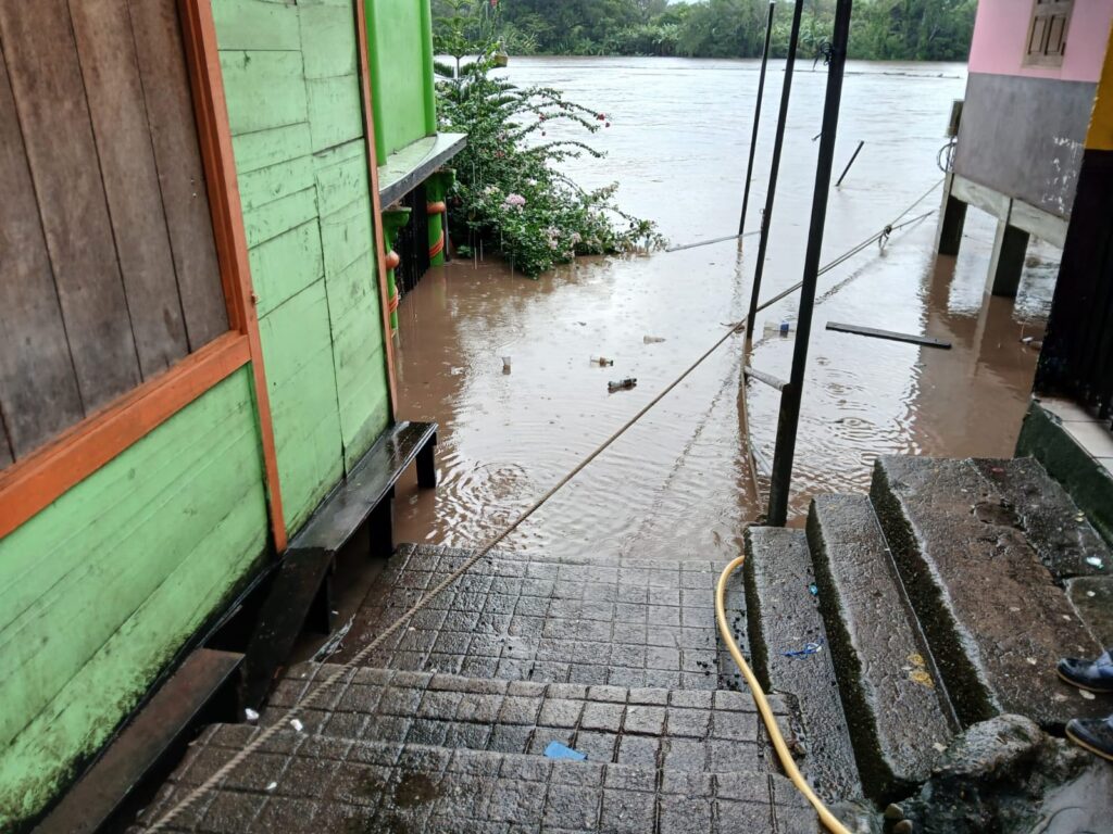 Algunos hogares sufrieron las consecuencias de las lluvias. Foto: redes sociales.